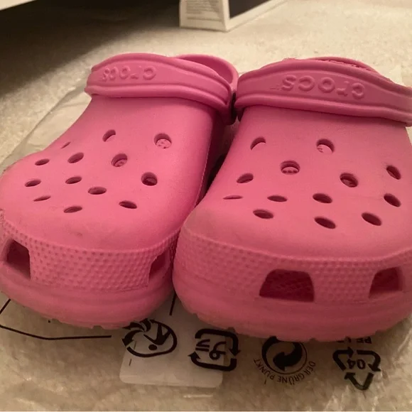 Pink crocs - Picture 5 of 5